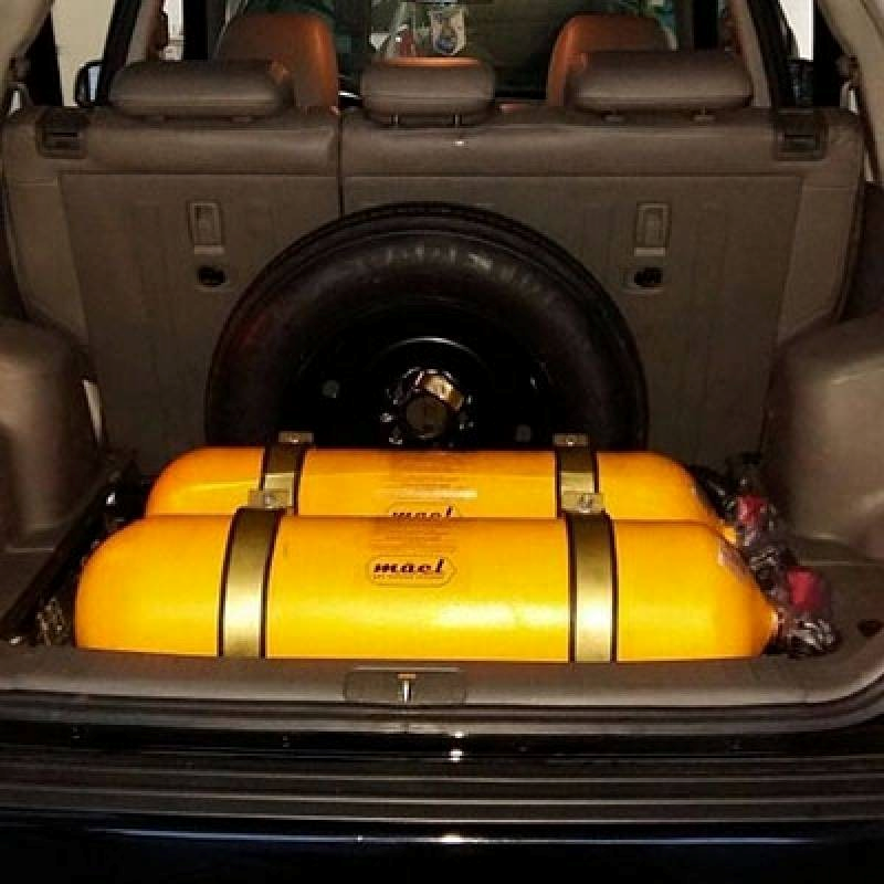 Carro com kit gás